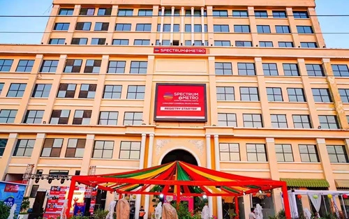 Spectrum Metro Mall, Sector 75, Noida